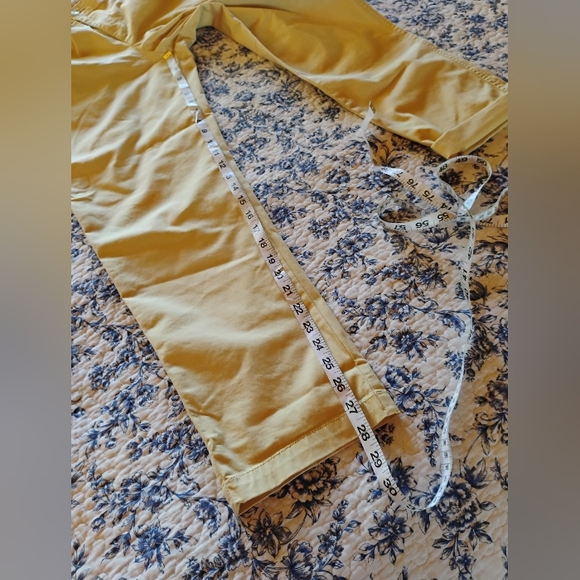 Yellow Gap girlfriend khaki pants - Picture 6 of 11